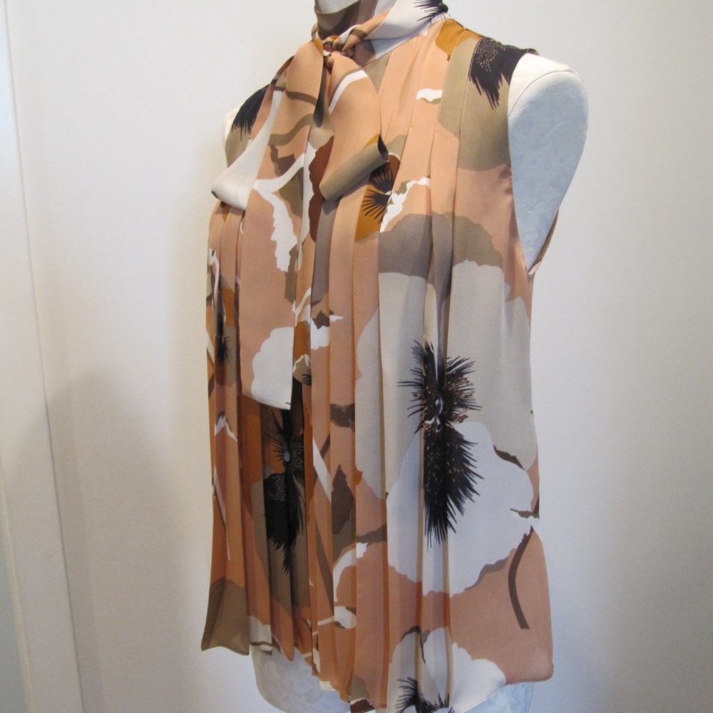 GUCCI Flawless Tan and Black Blouse Sz 38 - Picture 5 of 11